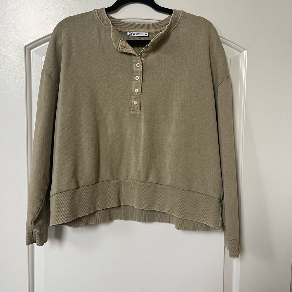 Zara Women's Tan Henley Sweatshirt